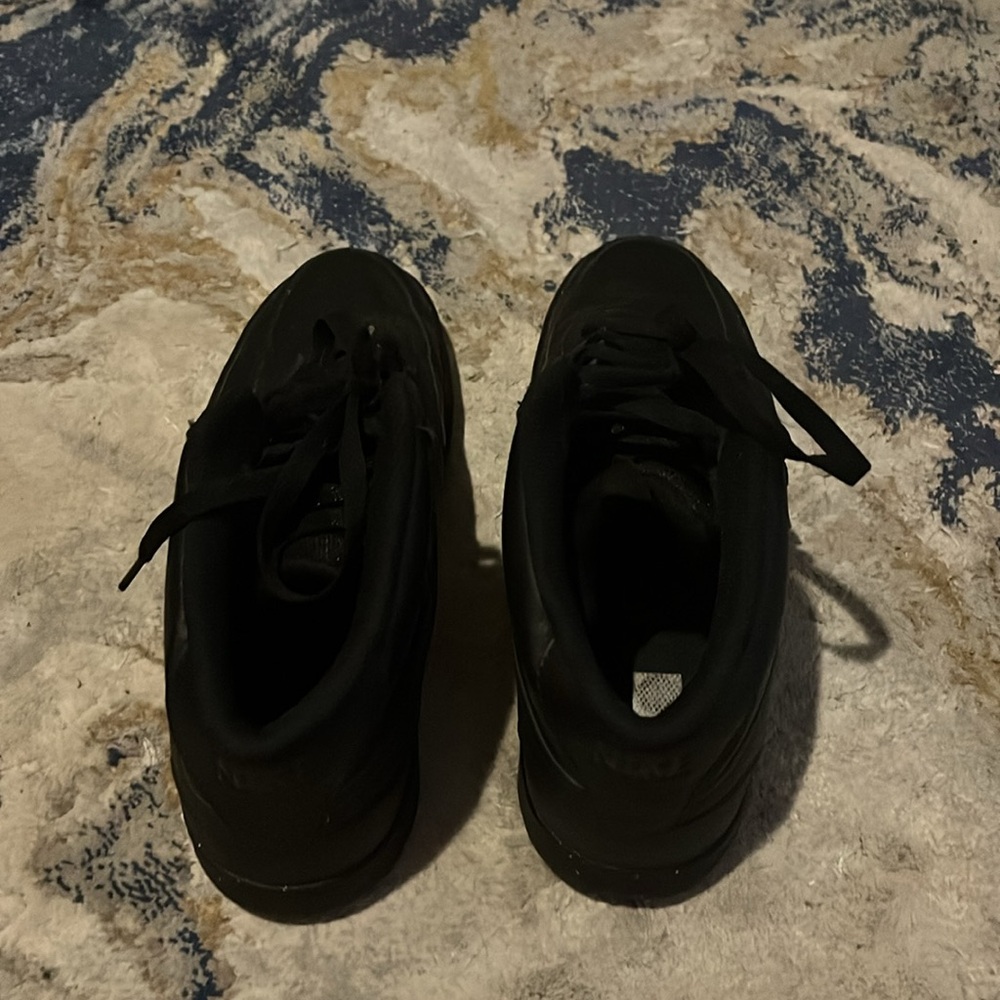 Black Leather Nike Sneakers - Picture 5 of 5